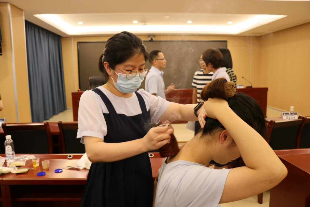 科普送健康,携手向未来 ▏石化设计院工会开展“健康来敲门”系列科普活动(图6) 科普送健康,携手向未来 ▏石化设计院工会开展“健康来敲门”系列科普活动(图6)
